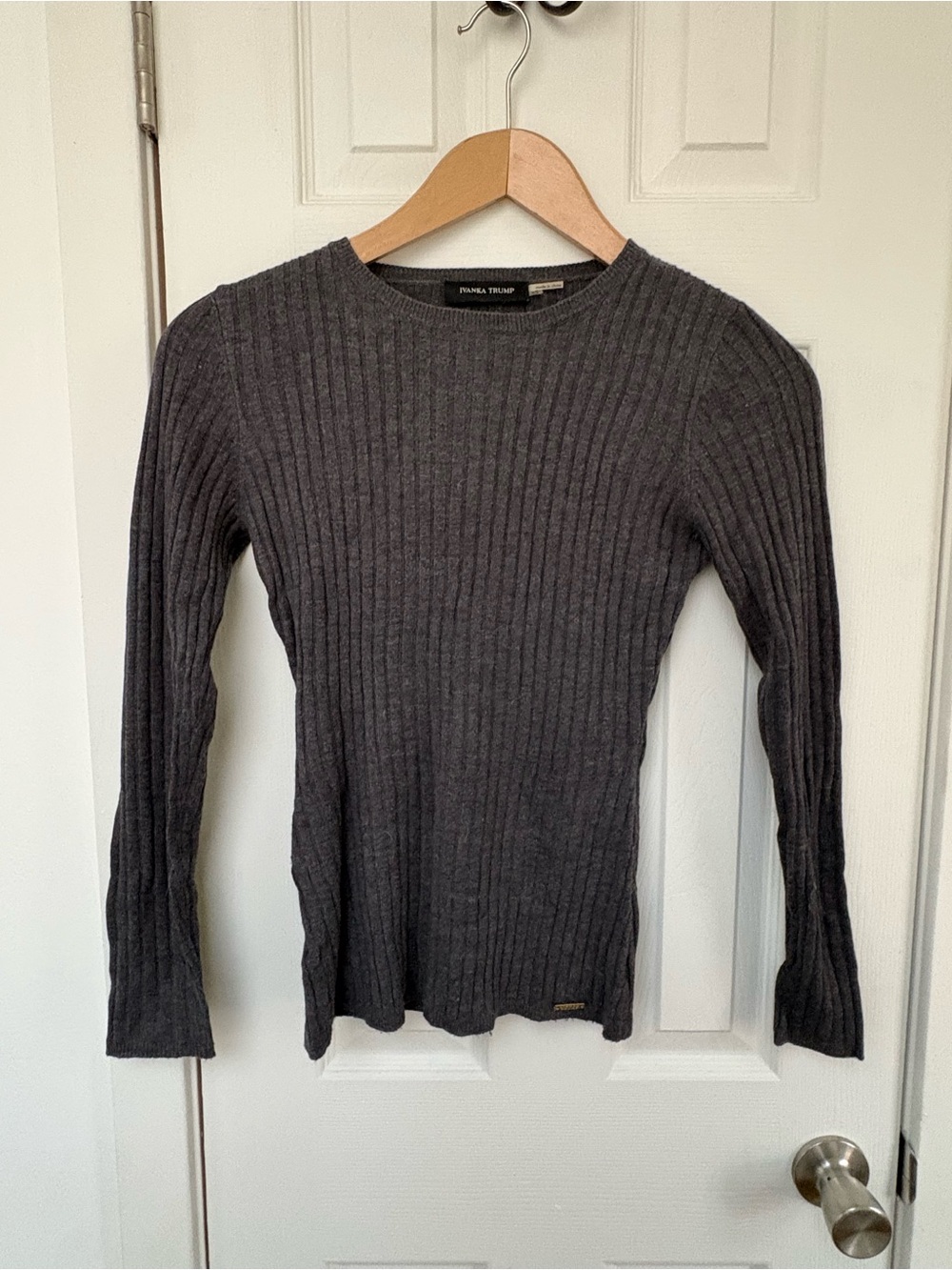 Ivanka Trump Gray Ribbed Sweater